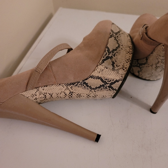 High heels - Picture 6 of 8